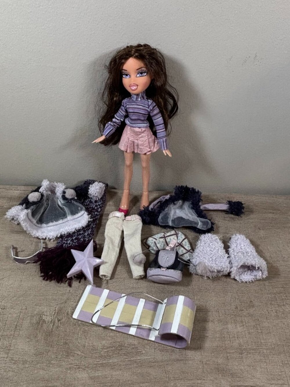 Vintage 2001 Bratz Wintertime Wonderland Dana Doll and Accessories